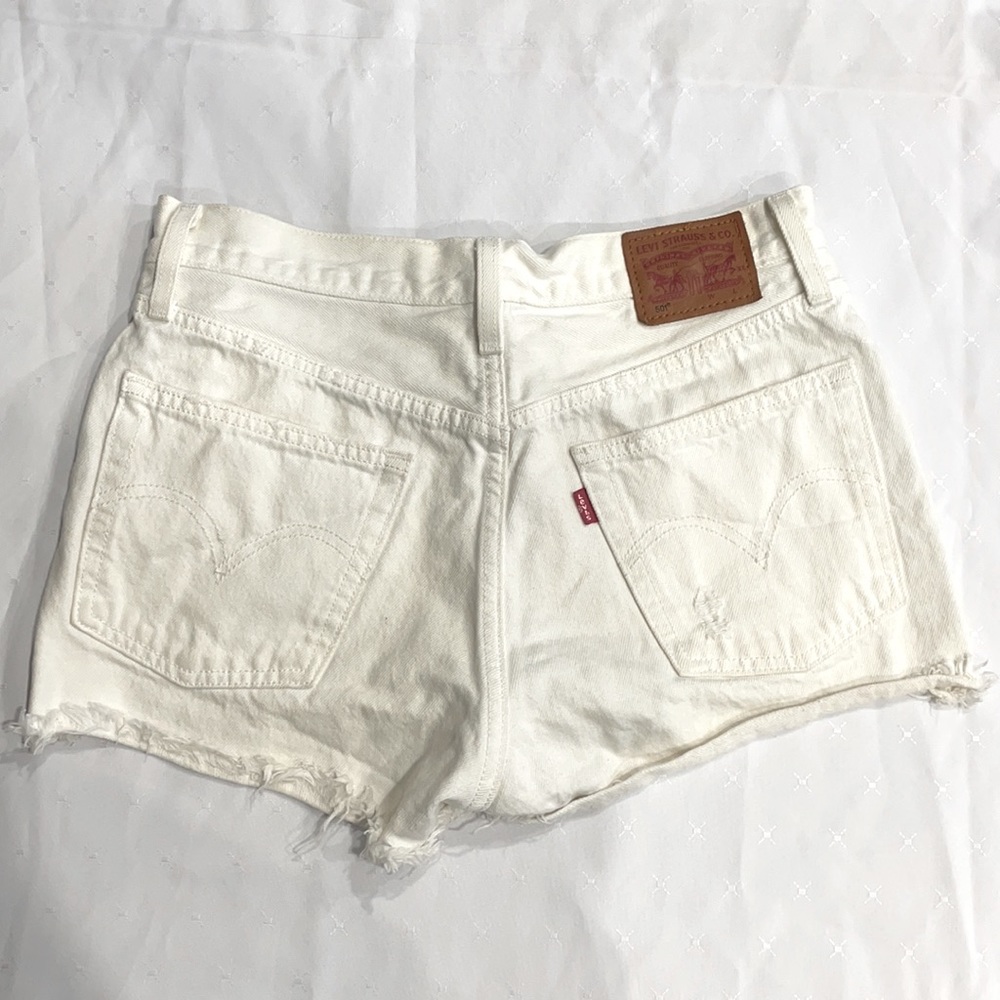LEVI's white denim